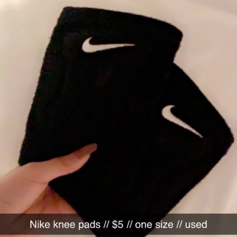 Black nike knee pads